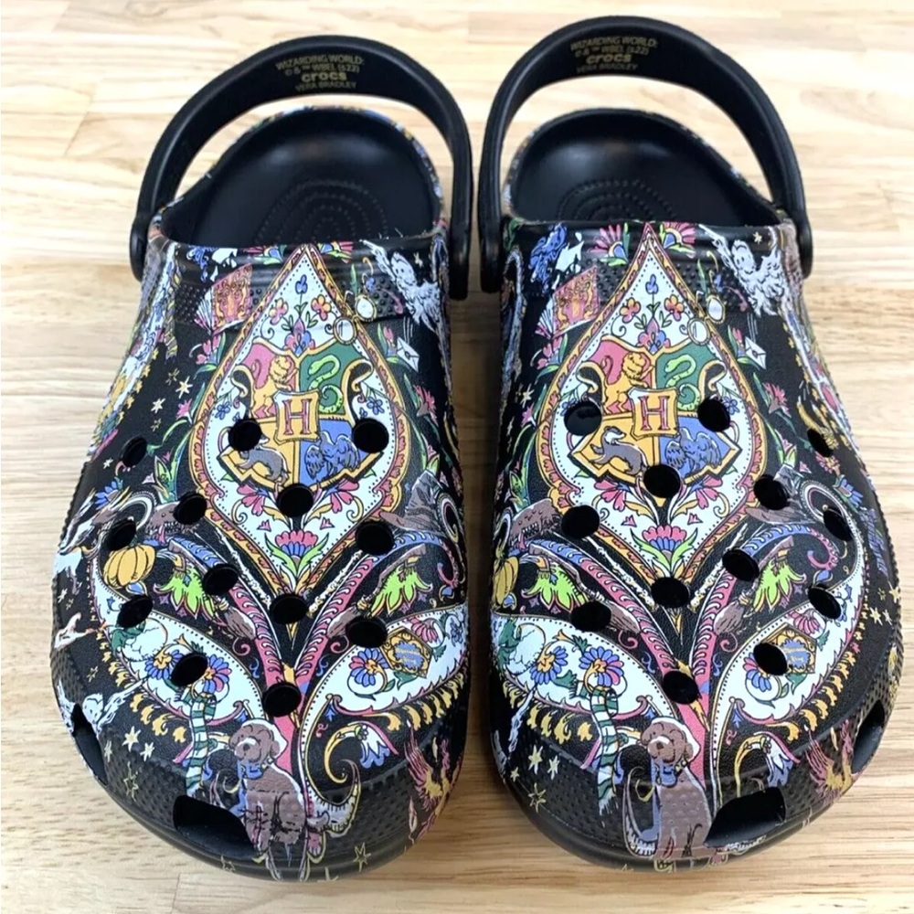 NWOT Crocs Classic Harry Potter x Vera Bradley Collaboration Clogs Shoes - Picture 2 of 10